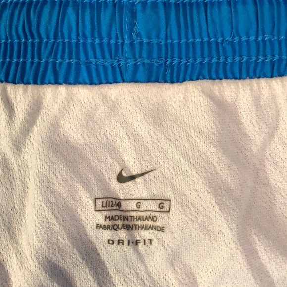 Nike Shorts - Picture 3 of 6